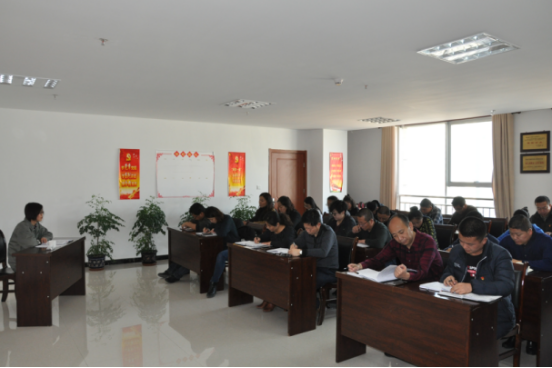 集團(tuán)黨委委員、副總經(jīng)理劉玲同志宣講黨的十九大精神