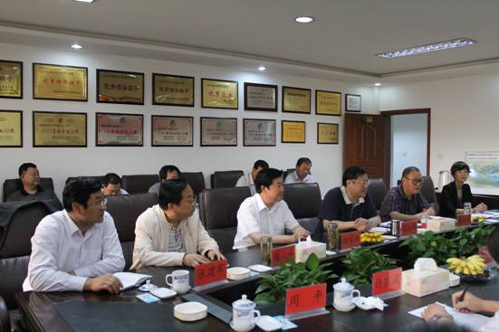 省委常委、副省長駱玉林實(shí)地考察物產(chǎn)集團(tuán)“雙百”行動(dòng)重點(diǎn)項(xiàng)目